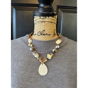 Premier Designs mother-of-pearl teardrop pendant necklace with faux pearls